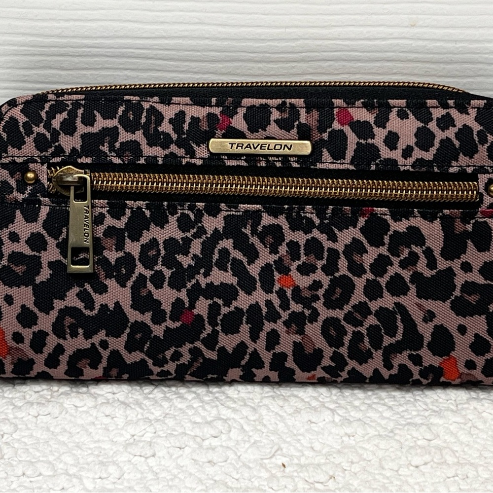 Travelon Leopard Print Women's Bag/Wallet - Black and Brown